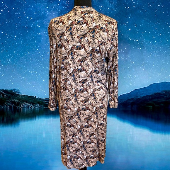 🦋Butterfly Jacket NWOT • Pockets & Long Sleeves • Long Cover-Up • Soft & Breezy - Picture 4 of 7